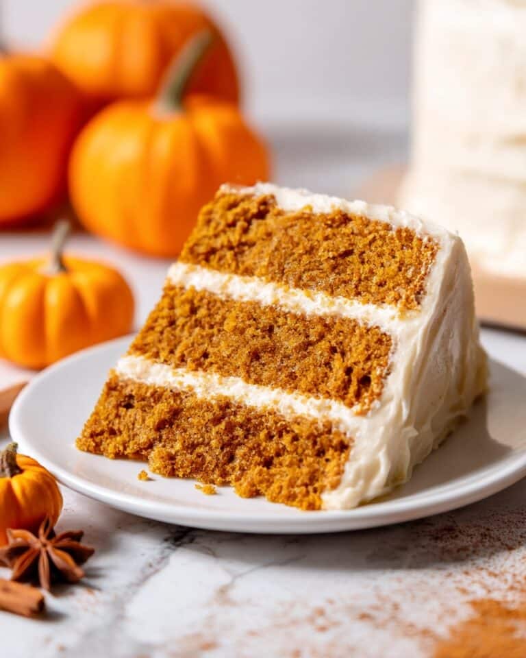 Pumpkin Cake with Cinnamon Cream Cheese Frosting Recipe